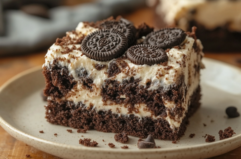 Oreo Earthquake Cake 🍫🍪